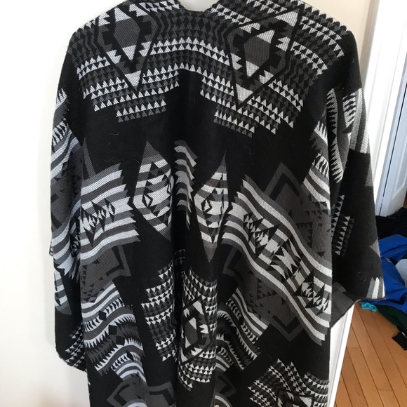 *SALE* Bizou shirt/scarf - Picture 3 of 3